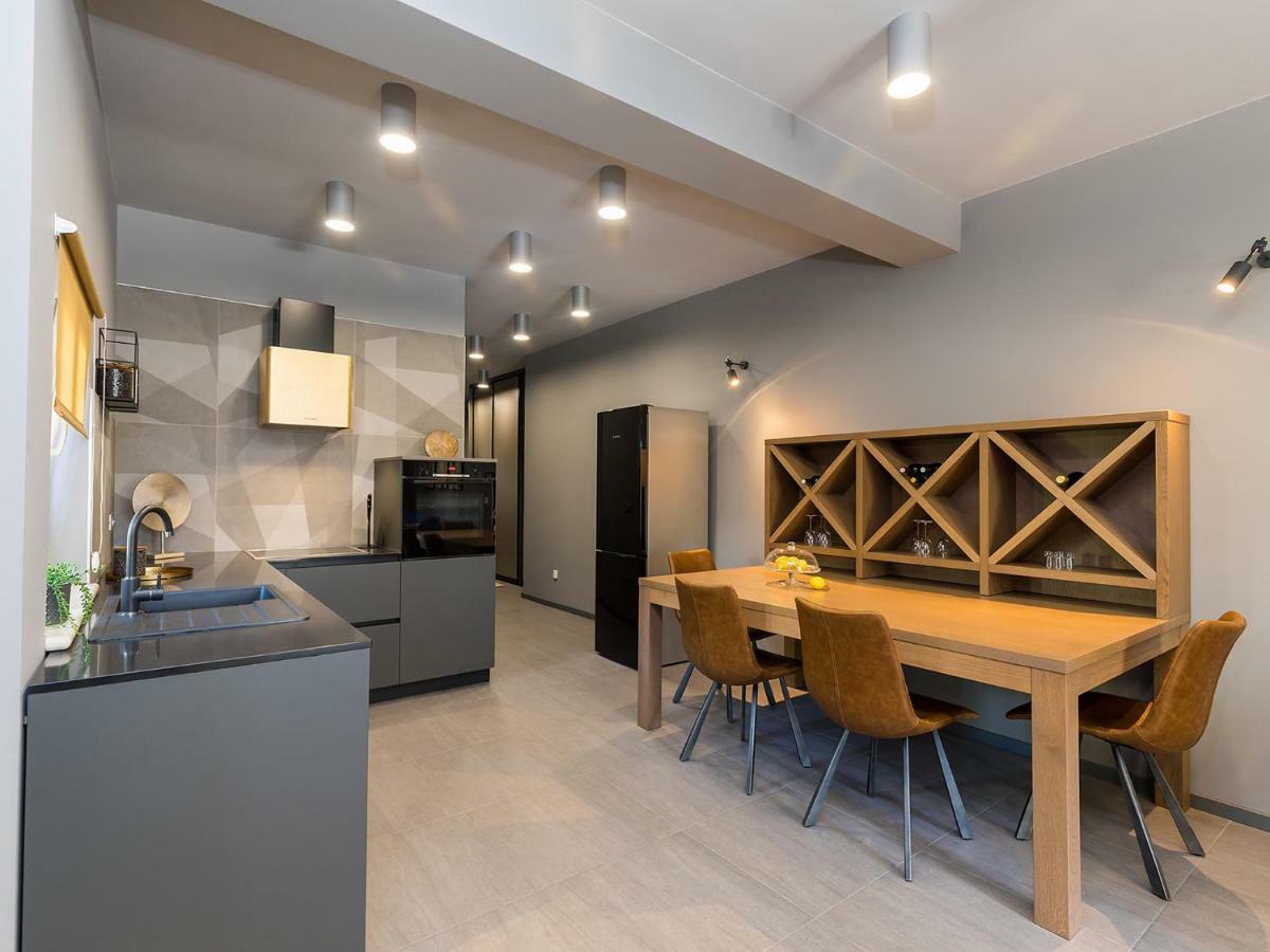 Magnolia - Modern Apartment Near City Center And Sea Poreč Extérieur photo