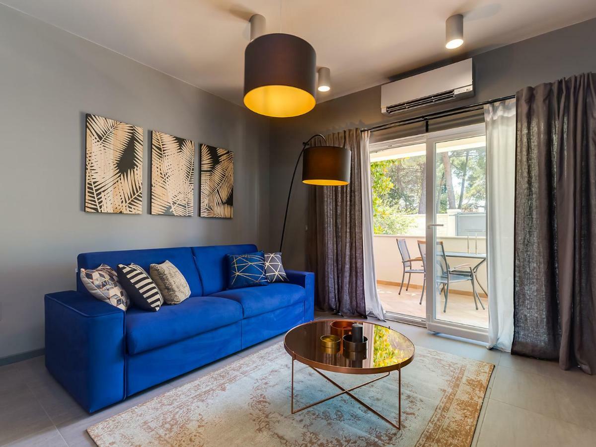 Magnolia - Modern Apartment Near City Center And Sea Poreč Extérieur photo
